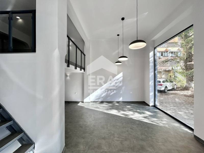 Дава под наем МАГАЗИН, гр. София, Център