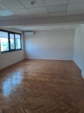 Под наем ОФИС, град Варна, Западна промишлена зона • 3000 лв. • 75204977 — Holmes.bg