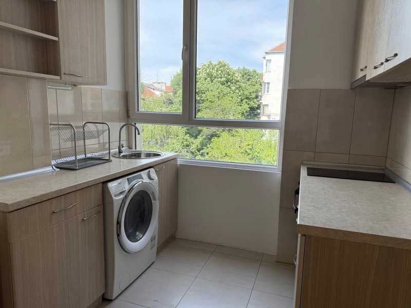 Издаје се  1 спаваћа соба Софија , Центар , 75 м2 | 68064527 - слика [6]