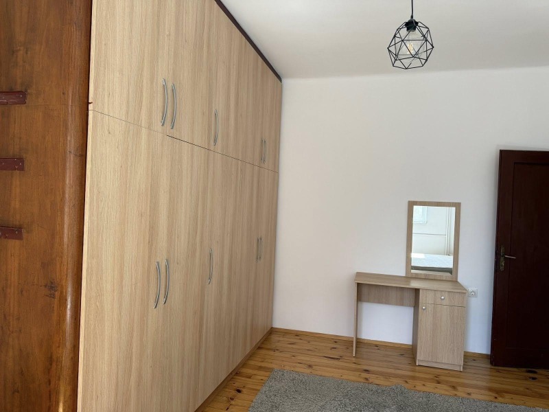 Til leie  1 soverom Sofia , Tsentar , 75 kvm | 68064527 - bilde [11]