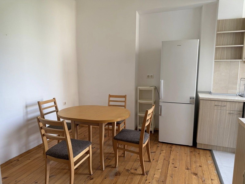 Издаје се  1 спаваћа соба Софија , Центар , 75 м2 | 68064527 - слика [8]