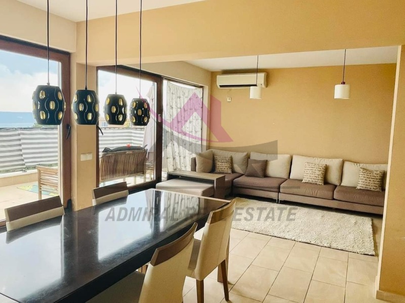 K pronájmu  3 ložnice Varna , m-t Gorna Traka , 120 m2 | 77927179
