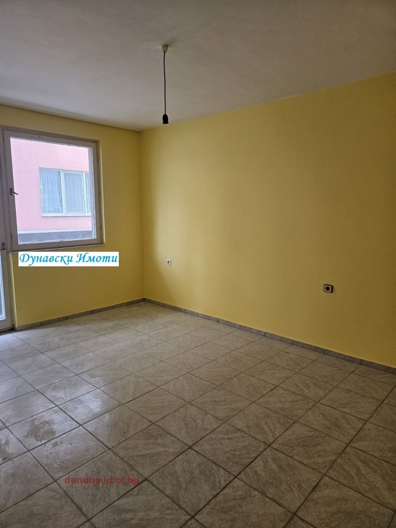 De inchiriat  3 dormitoare Ruse , Hâșove , 120 mp | 12331370 - imagine [2]