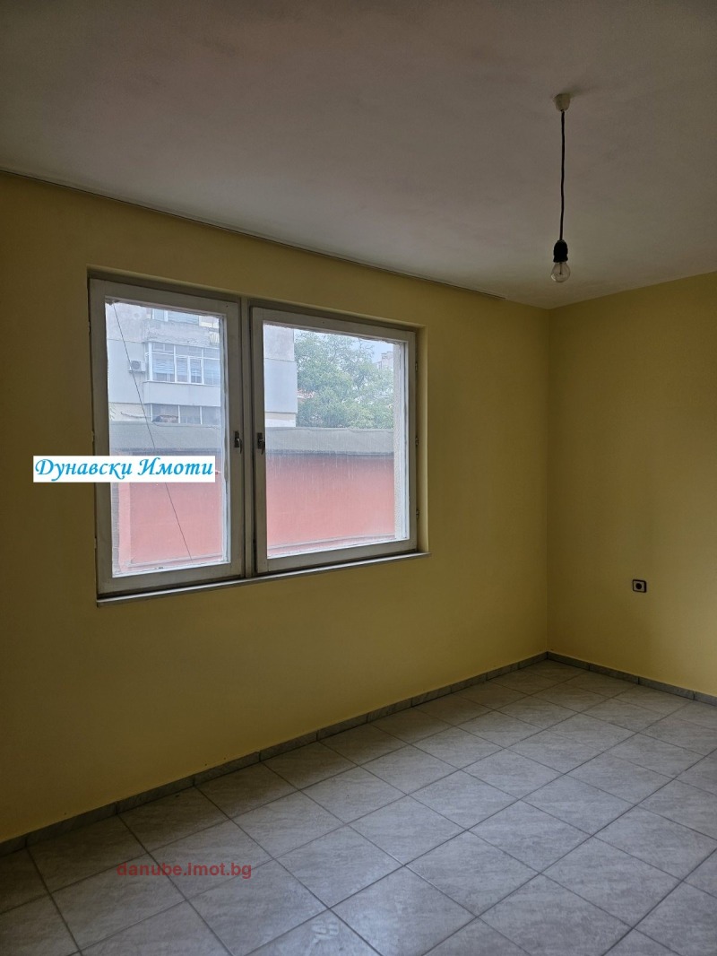 De inchiriat  3 dormitoare Ruse , Hâșove , 120 mp | 12331370 - imagine [6]