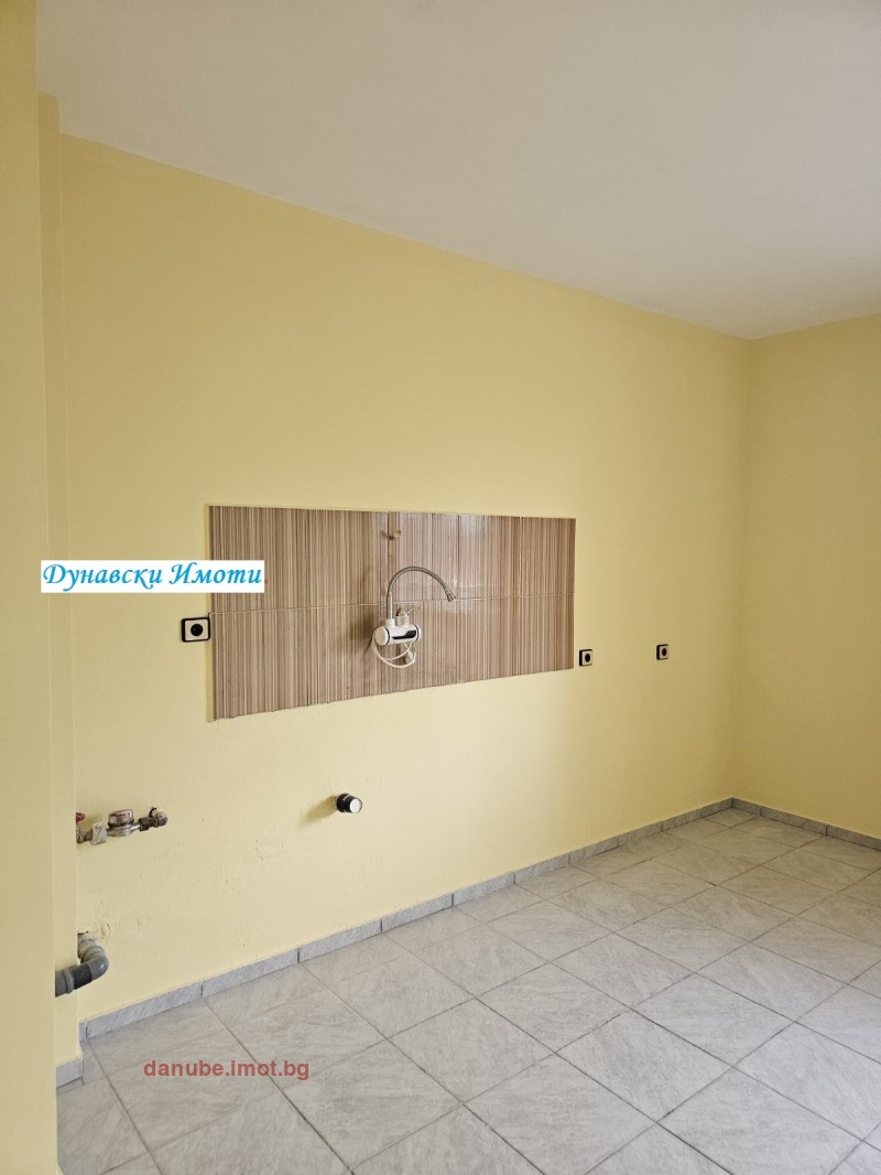 De inchiriat  3 dormitoare Ruse , Hâșove , 120 mp | 12331370 - imagine [11]
