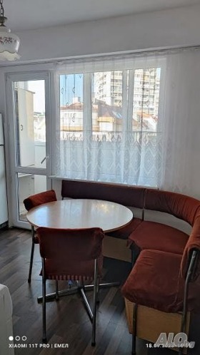 2 slaapkamers Lazur, Burgas 4