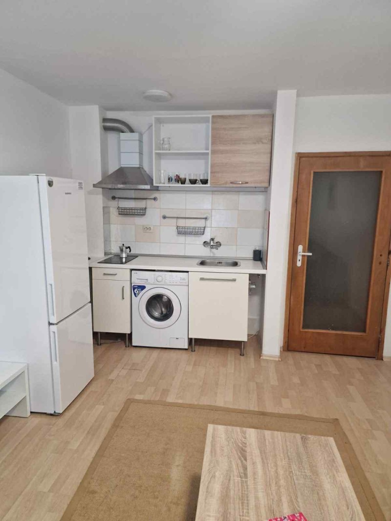 Zu vermieten  1 Schlafzimmer Sofia , Geo Milew , 67 qm | 59615102 - Bild [3]