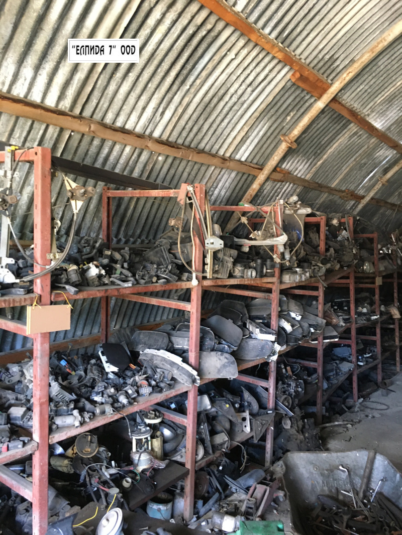 De inchiriat  Cladire industriala Pleven , Industrialna zona - Zapad , 2650 mp | 90070976 - imagine [3]