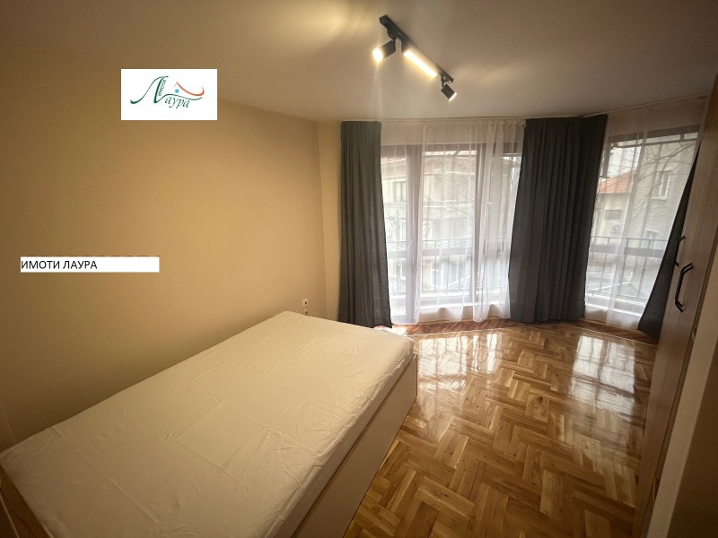 Дава под наем 2-СТАЕН, гр. Шумен, Пожарната, снимка 2 - Апартаменти - 53460916