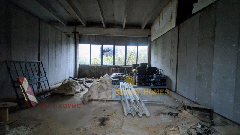 Дава под наем СКЛАД, с. Леденик, област Велико Търново, снимка 6 - Складове - 52649439