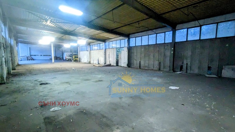 Дава под наем СКЛАД, с. Леденик, област Велико Търново, снимка 11 - Складове - 52649439