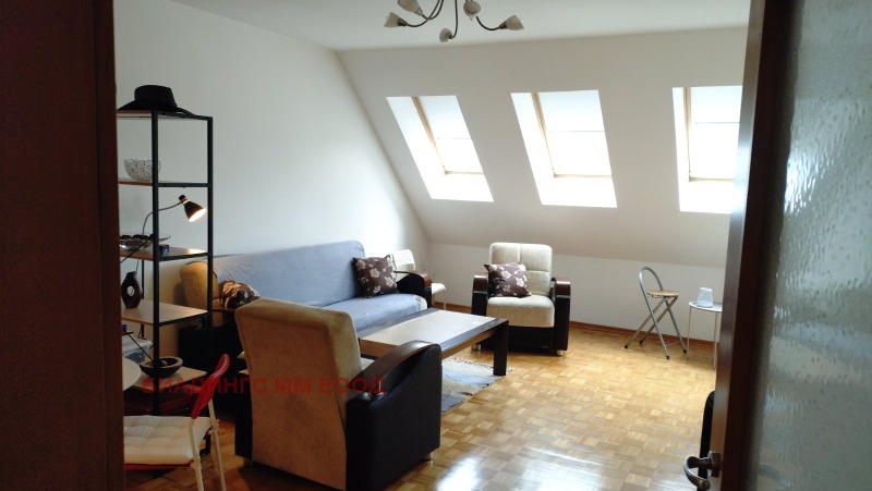 De inchiriat  1 dormitor Sofia , Țentâr , 65 mp | 19849743 - imagine [2]