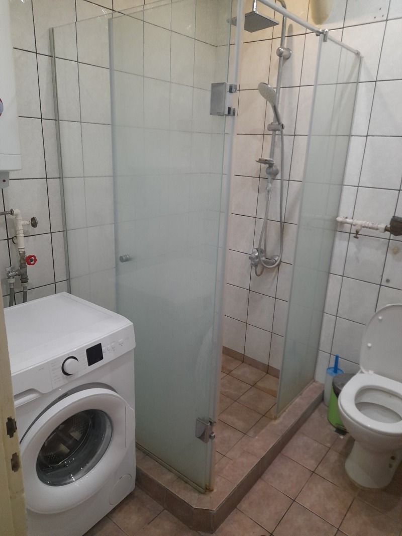 Προς ενοικίαση  Δωμάτιο Πλοβδηβ , ΤΣενταρ , 20 τ.μ | 70177971 - εικόνα [6]