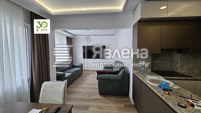 Издаје се  2 спаваће собе Варна , Центар , 100 м2 | 34759389