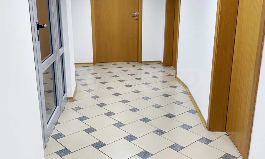 Дава под наем ОФИС, гр. Пловдив, Център, снимка 2 - Офиси - 53794971