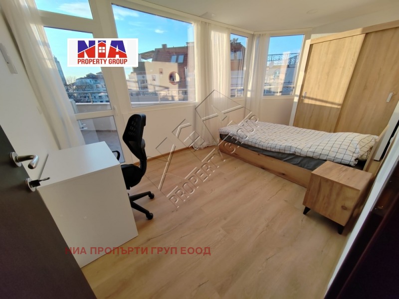 Te huur  3+ slaapkamer Burgas , Lazur , 138 m² | 71053326 - afbeelding [12]