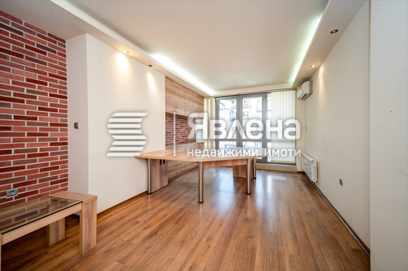 Te huur  Maisonnette Sofia , Borovo , 282 m² | 18484327 - afbeelding [3]