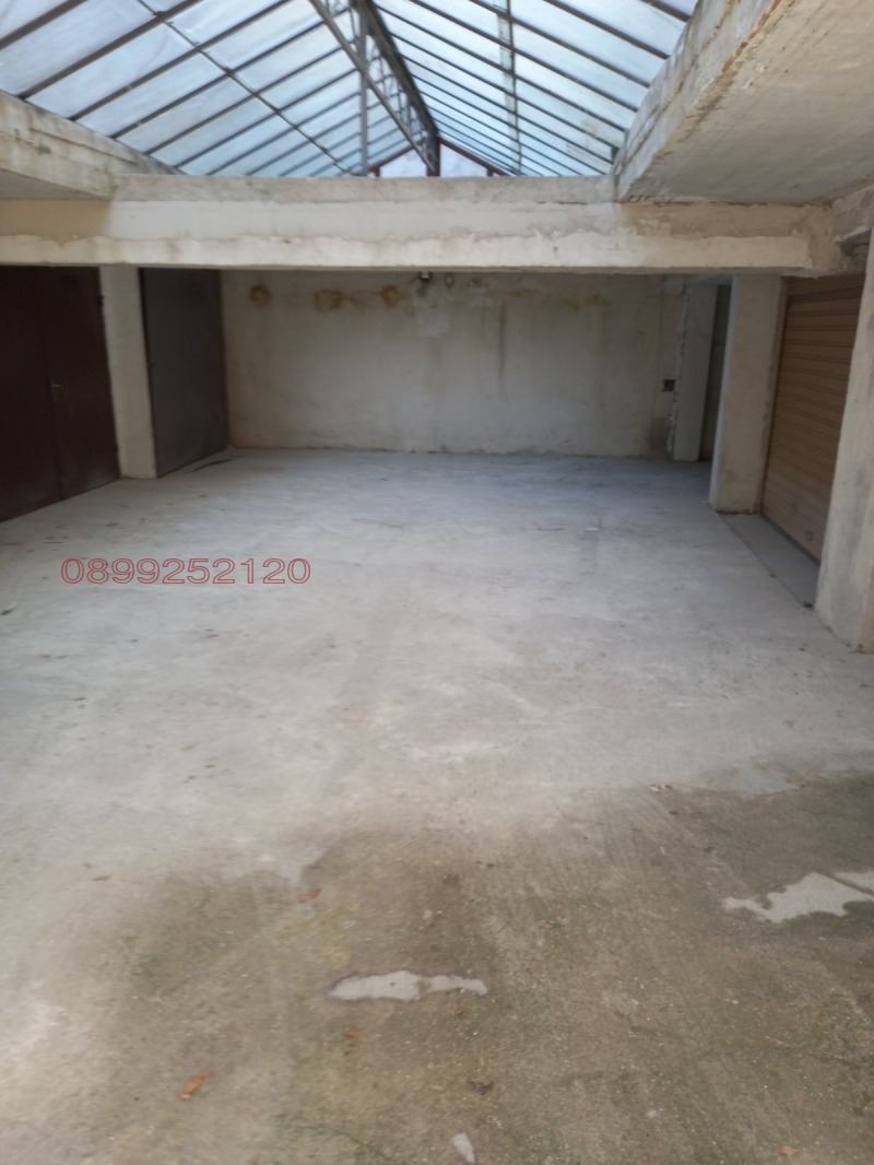 Дава под наем ГАРАЖ, ПАРКОМЯСТО, гр. Бургас, Възраждане, снимка 3 - Гаражи и паркоместа - 52785132