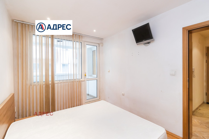 Para alugar  2 quartos Varna , Zimno kino Trakiia , 95 m² | 49829349 - imagem [12]