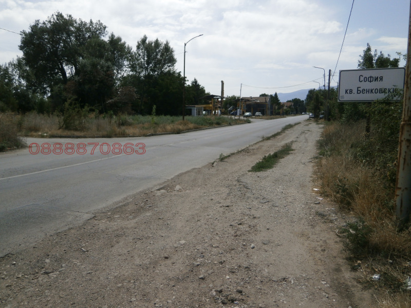 Дава под наем  Място град София , Бенковски , 1300 кв.м | 12166086