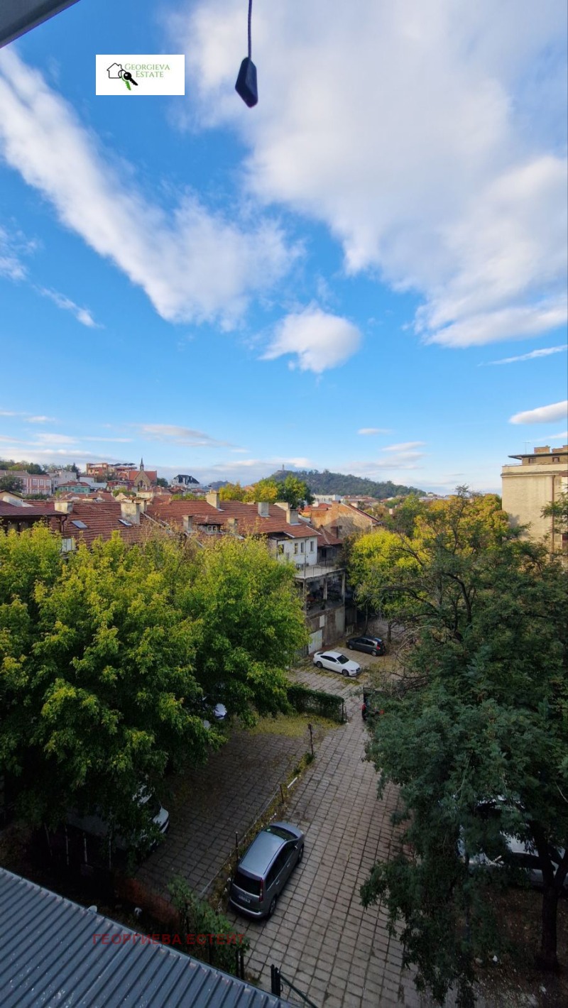 Дава под наем 3-СТАЕН, гр. Пловдив, Център, снимка 15 - Апартаменти - 52808981