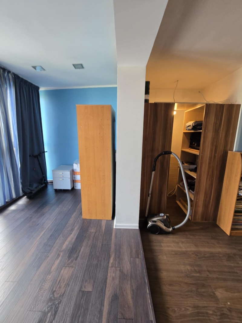 En renta  2 dormitorios Sofia , Mladost 4 , 125 metros cuadrados | 68621693 - imagen [16]