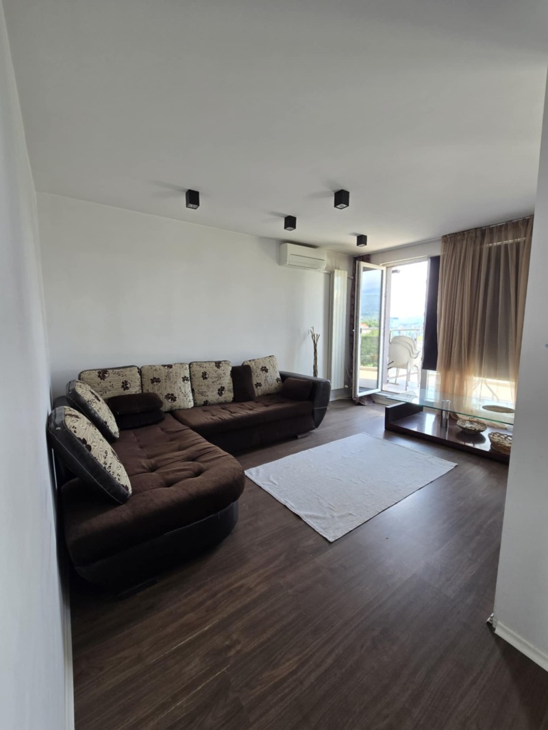 En renta  2 dormitorios Sofia , Mladost 4 , 125 metros cuadrados | 68621693