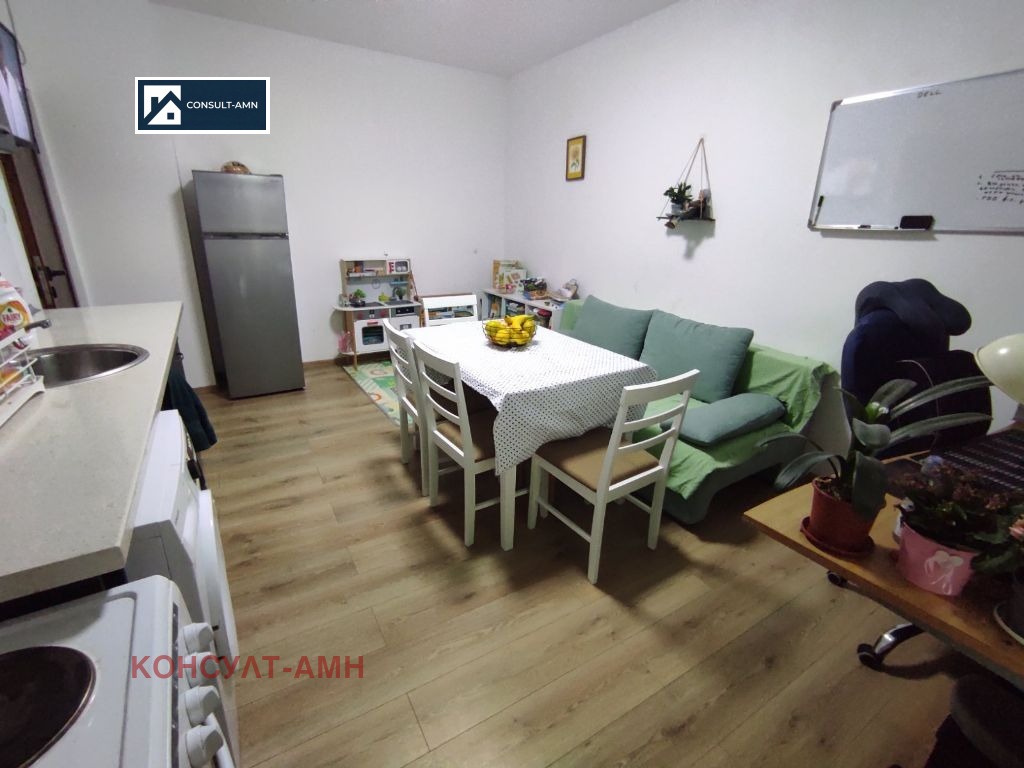 Дава под наем 2-СТАЕН, гр. София, Света Троица, снимка 2 - Апартаменти - 54564155