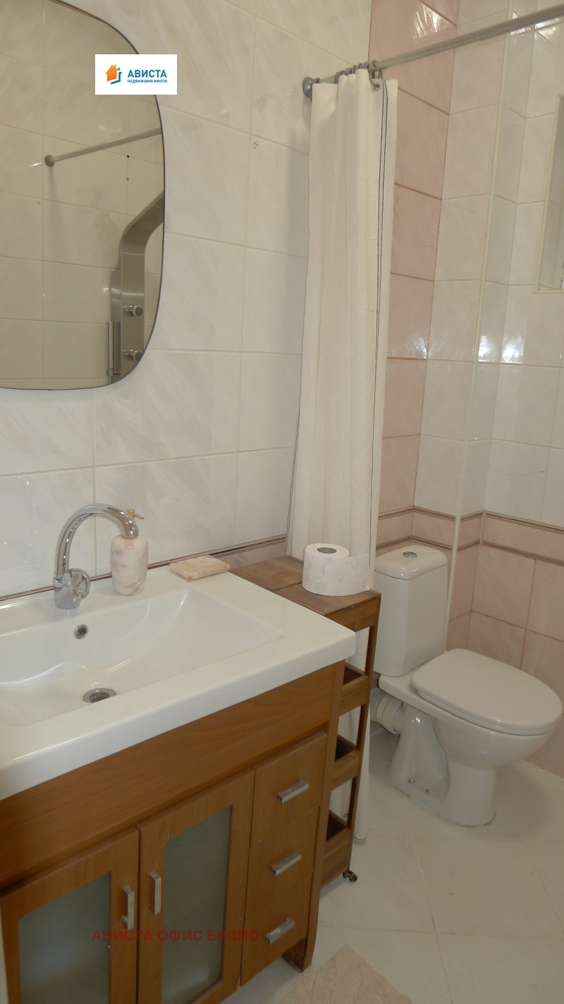 För uthyrning  1 sovrum Sofia , Doktorski pametnik , 75 kvm | 26140375 - bild [12]
