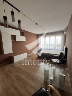 1 quarto Sveta Troica, Sofia 4