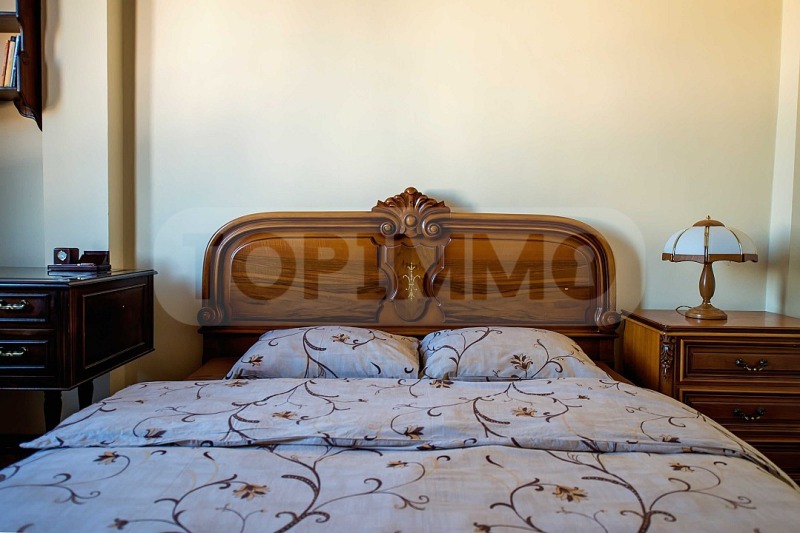 Издаје се  2 спаваће собе Варна , Операта , 110 м2 | 96338091 - слика [8]