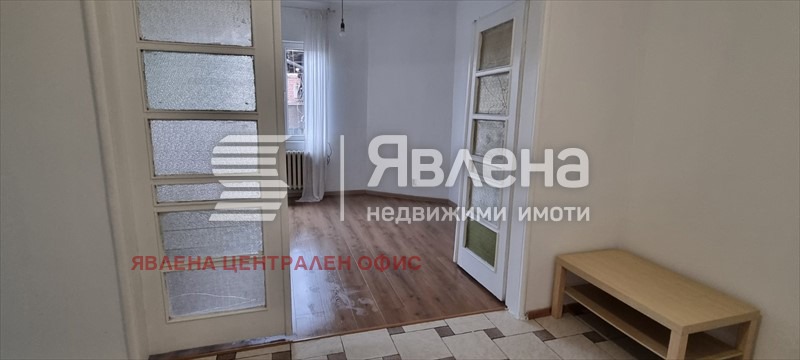 Дава под наем 2-СТАЕН, гр. София, Център, снимка 3 - Апартаменти - 54085480