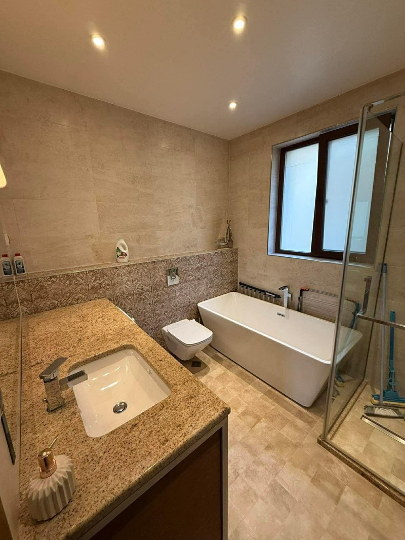 Дава под наем 3-СТАЕН, гр. София, Център, снимка 13 - Апартаменти - 52732683