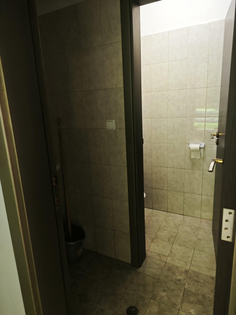 För uthyrning  Bar Pleven , Idealen centar , 65 kvm | 45122371 - bild [4]