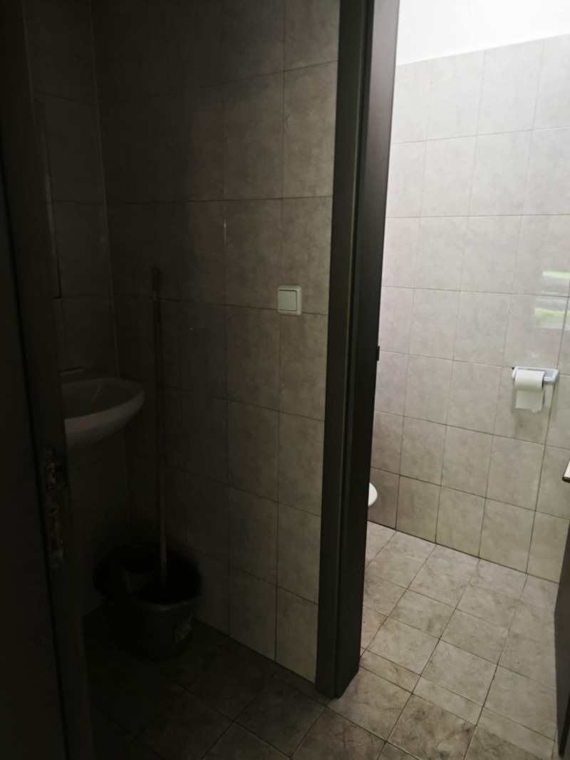 För uthyrning  Bar Pleven , Idealen centar , 65 kvm | 45122371 - bild [3]