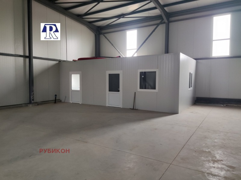 Дава под Наем СКЛАД в град Пловдив, Индустриална зона - Север - 432 кв.м / 1 546 € » 3 023.71 лв., РУБИКОН
