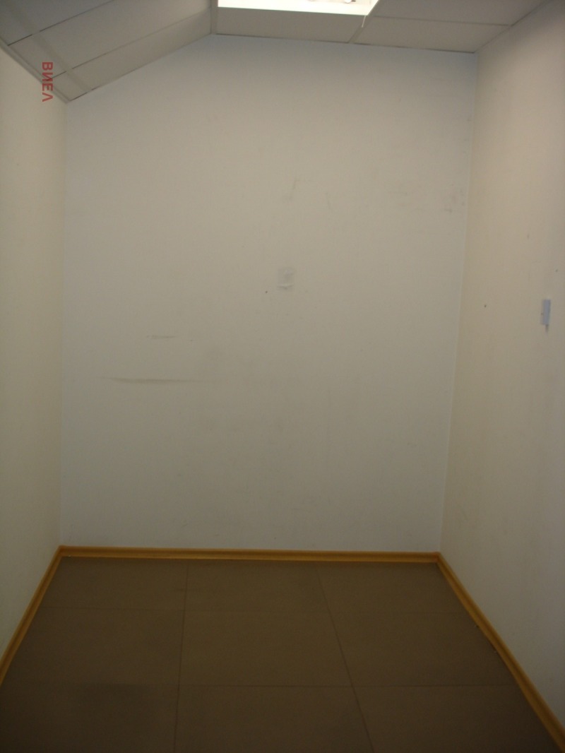 Дава под наем ОФИС, гр. Пловдив, Център, снимка 14 - Офиси - 53017225