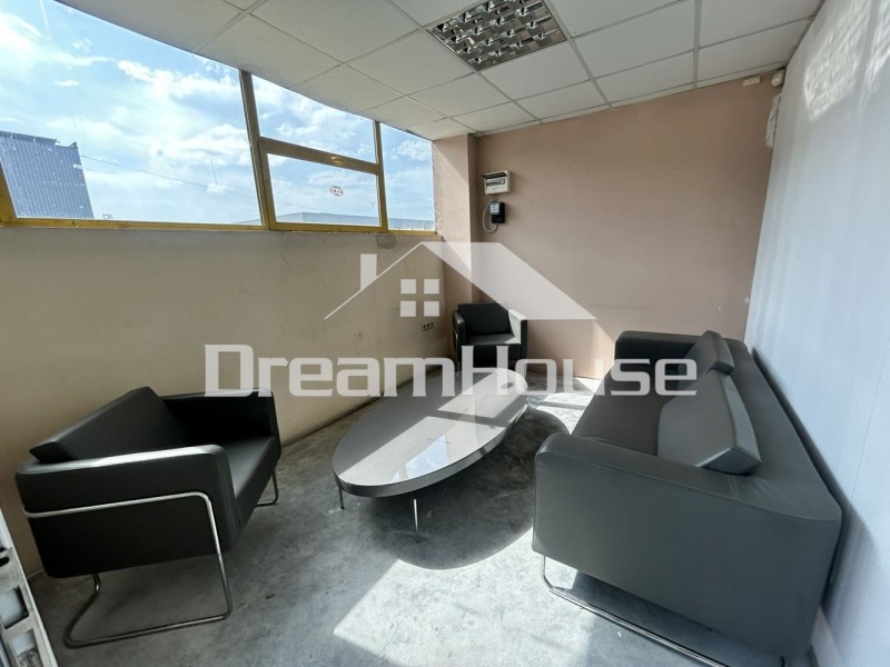 Da affittare  Edificio industriale Plovdiv , Industrialna zona - Sever , 1100 mq | 88180835 - Immagine [5]