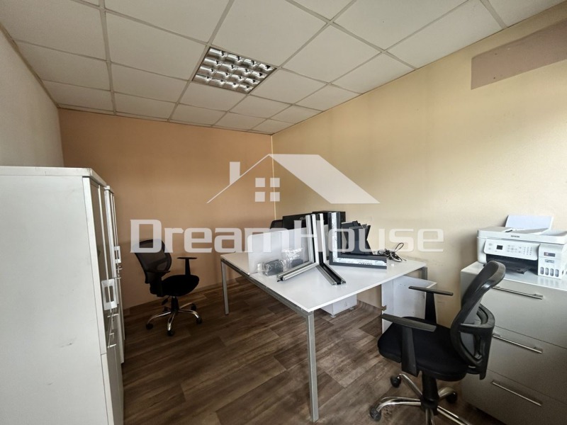 Da affittare  Edificio industriale Plovdiv , Industrialna zona - Sever , 1100 mq | 88180835 - Immagine [6]