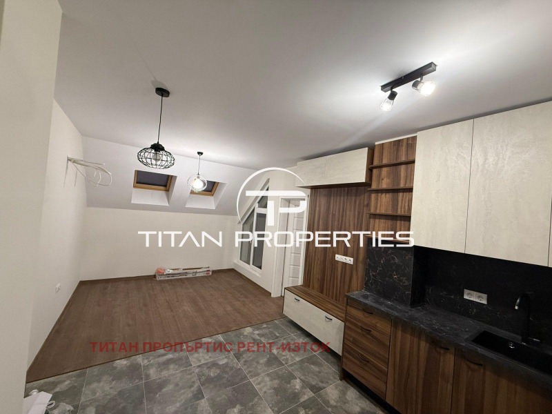 Дава под наем 3-СТАЕН, гр. Бургас, област Бургас