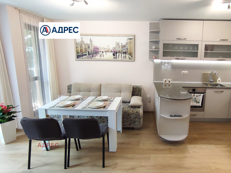 A louer  2 chambres Varna , VINS-Tcherven plochtad , 90 m² | 69642060