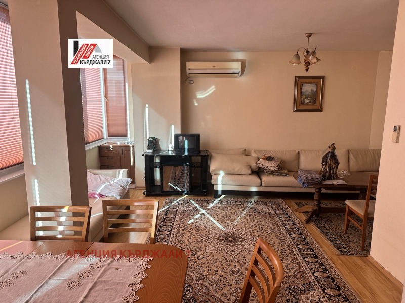 Дава под Наем МЕЗОНЕТ в град Кърджали, Център - 90 кв.м / 380 € » 743.22 лв., АГЕНЦИЯ КЪРДЖАЛИ 7