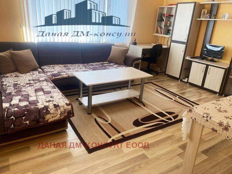 Дава под наем  Етаж от къща град Шумен , Пазара , 100 кв.м | 91772023 - изображение [6]