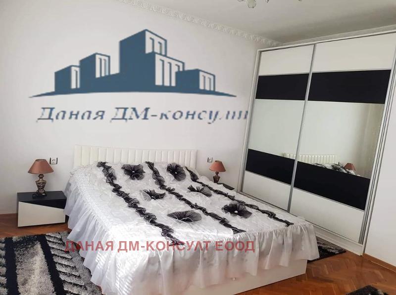Дава под наем  Етаж от къща град Шумен , Пазара , 100 кв.м | 91772023 - изображение [2]