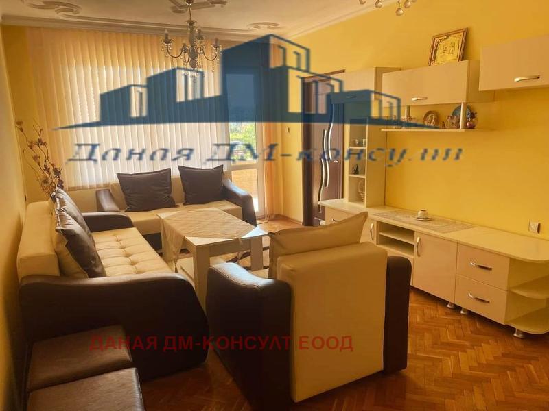 Дава под наем ЕТАЖ ОТ КЪЩА, гр. Шумен, Пазара