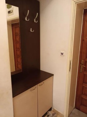 2-стаен град Варна, Окръжна болница-Генерали 7