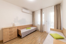 3 camere da letto Iztok, Sofia 12