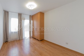 3 camere da letto Iztok, Sofia 14