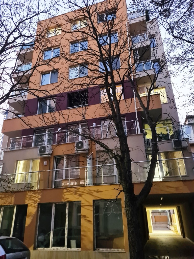 En renta  1 dormitorio Sofia , Zona B-18 , 72 metros cuadrados | 92845903 - imagen [12]