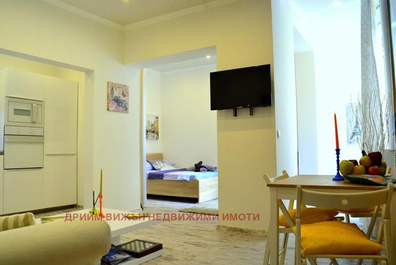 De inchiriat  1 dormitor Sofia , Țentâr , 50 mp | 26903413 - imagine [2]